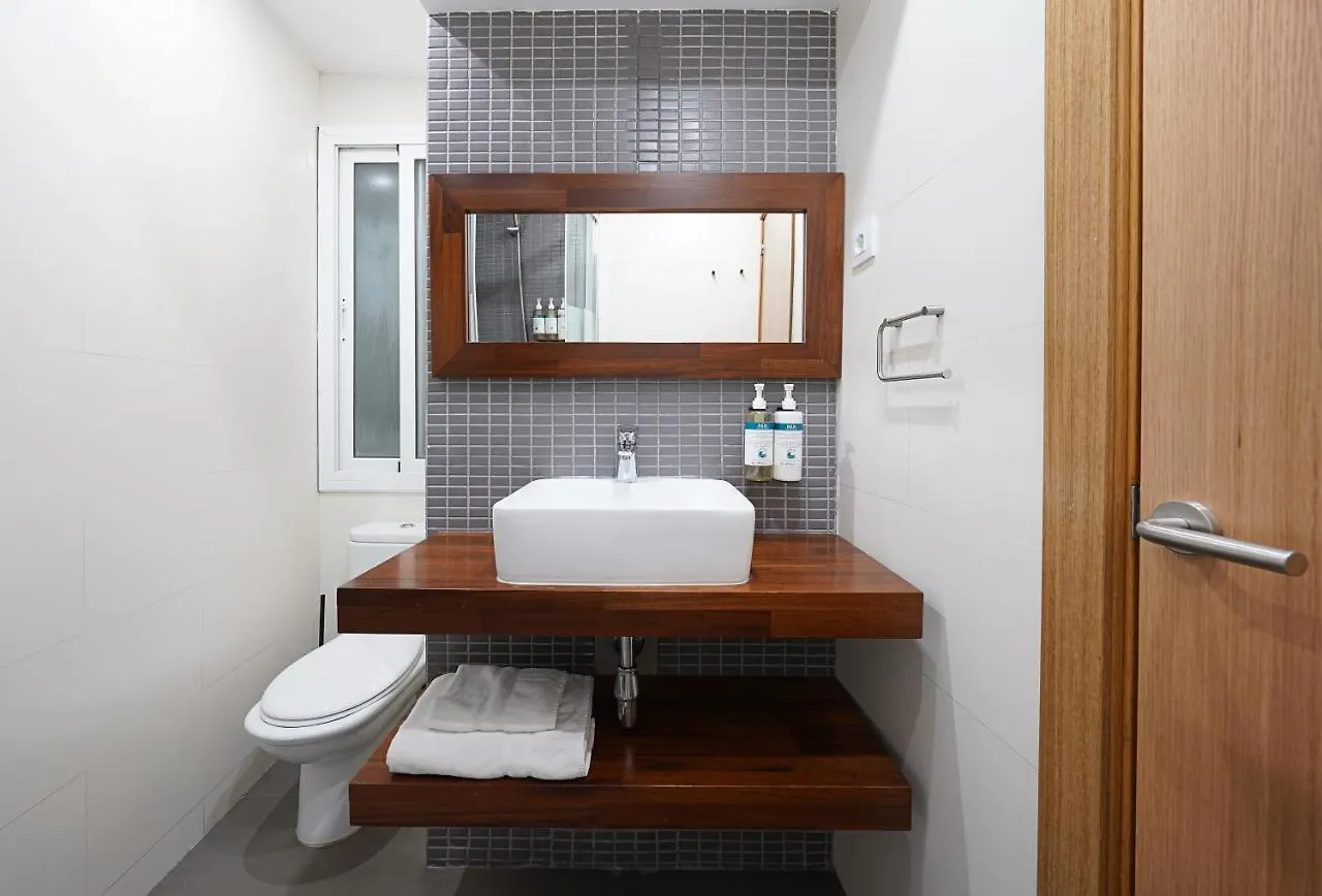 Numa Barcelona Lustre Apartment
